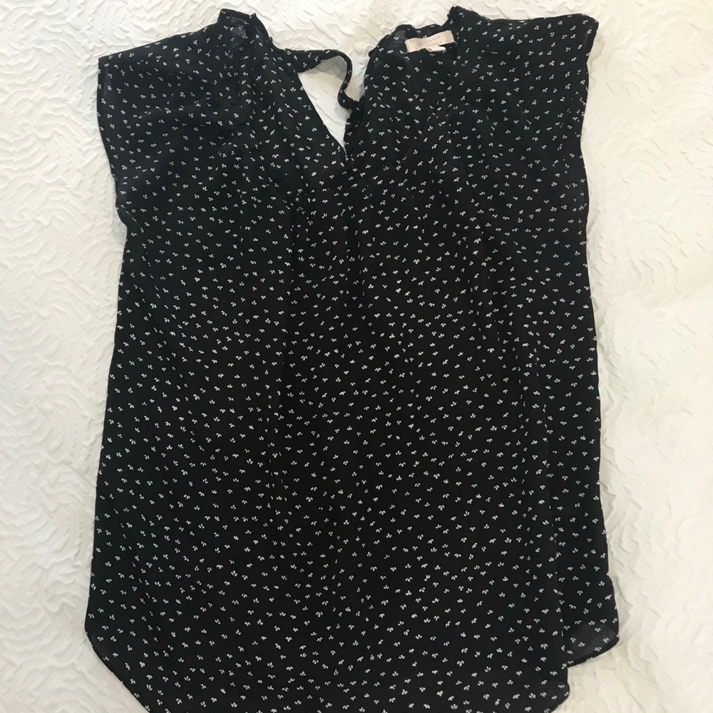 Lauren Conrad Women’s Sleeveless Blouse